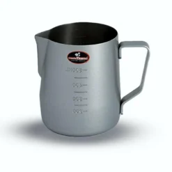 Ti Amo Coloured Milk Jug 950ml 7 Ti Amo Coloured Milk Jug 950ml -Hario Sales Store Tiamo Coloured Milk Jug3 3ebd8ec7 23ea 4ff8 9cf4 2c6e0ae59cf7